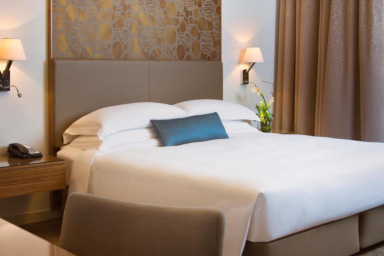 Majestic Arjaan By Rotana - Manama Aparthotel Ngoại thất bức ảnh