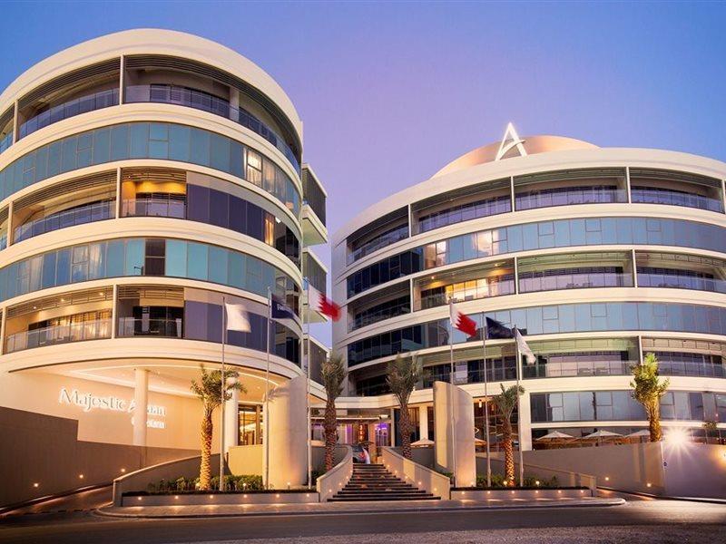 Majestic Arjaan By Rotana - Manama Aparthotel Ngoại thất bức ảnh The Jumeirah Emirates Towers Hotel