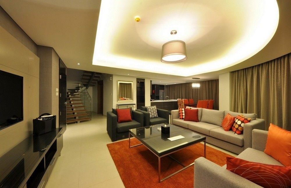 Majestic Arjaan By Rotana - Manama Aparthotel Phòng bức ảnh A living room in a condominium