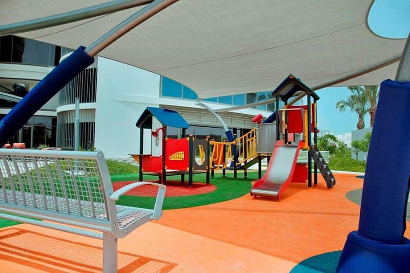 Majestic Arjaan By Rotana - Manama Aparthotel Ngoại thất bức ảnh Playground