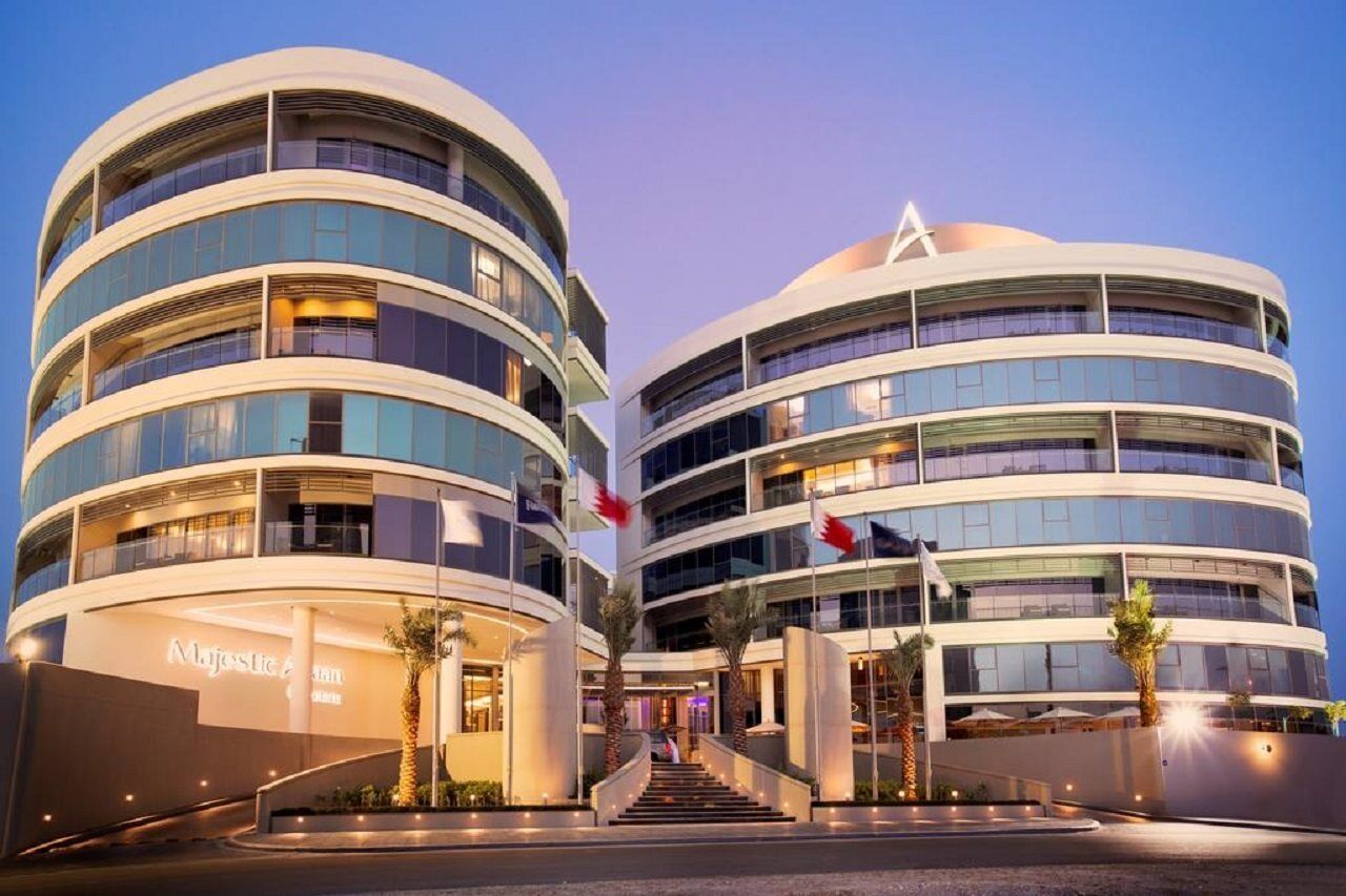 Majestic Arjaan By Rotana - Manama Aparthotel Ngoại thất bức ảnh The Fairmont Dubai
